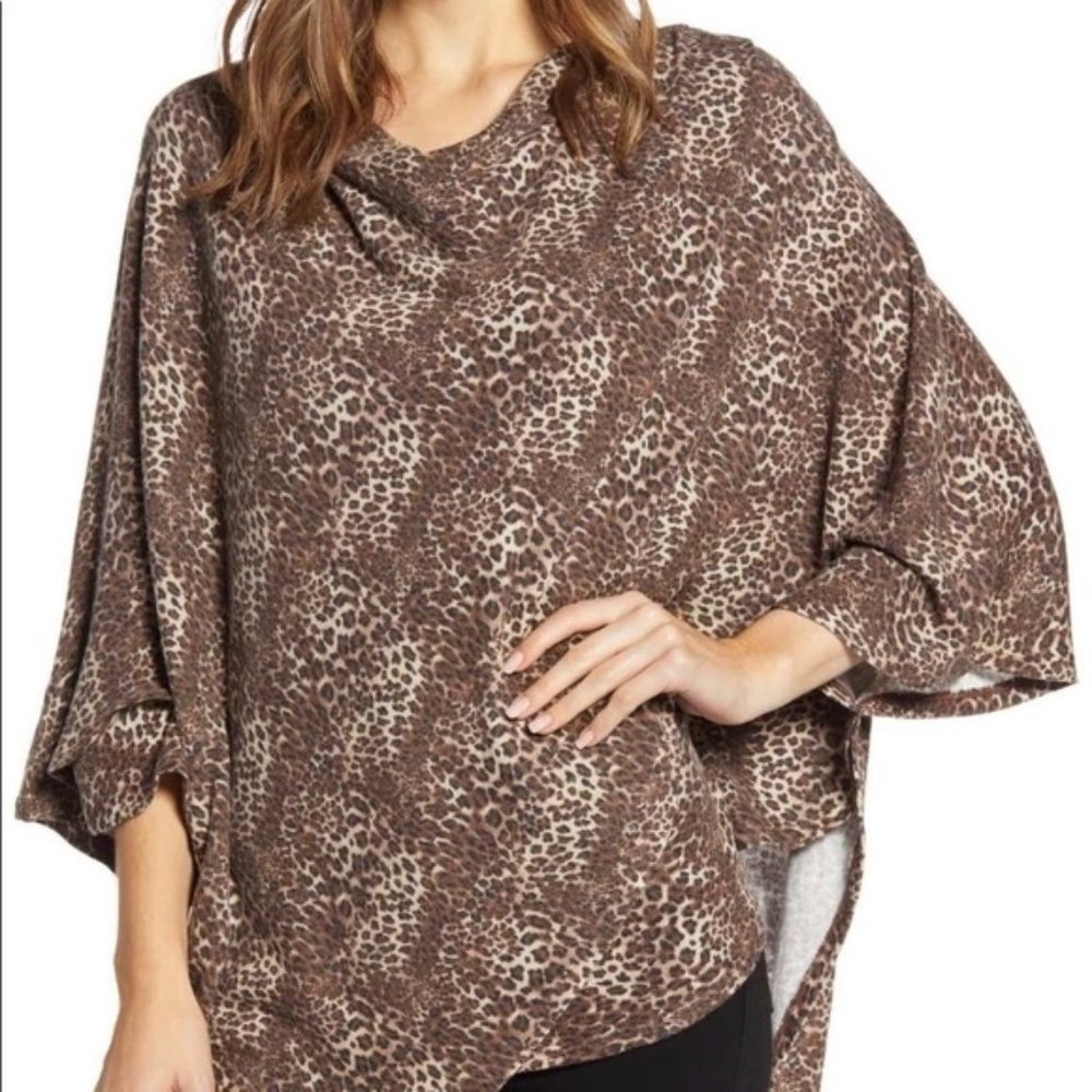 NWT Bobeau Cozy Leopard Poncho